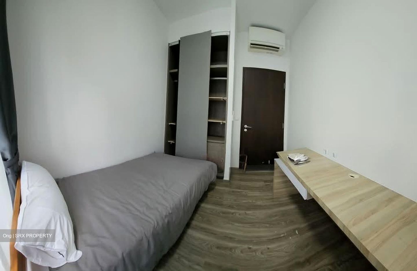 The Brownstone (D27), Condominium #556829111